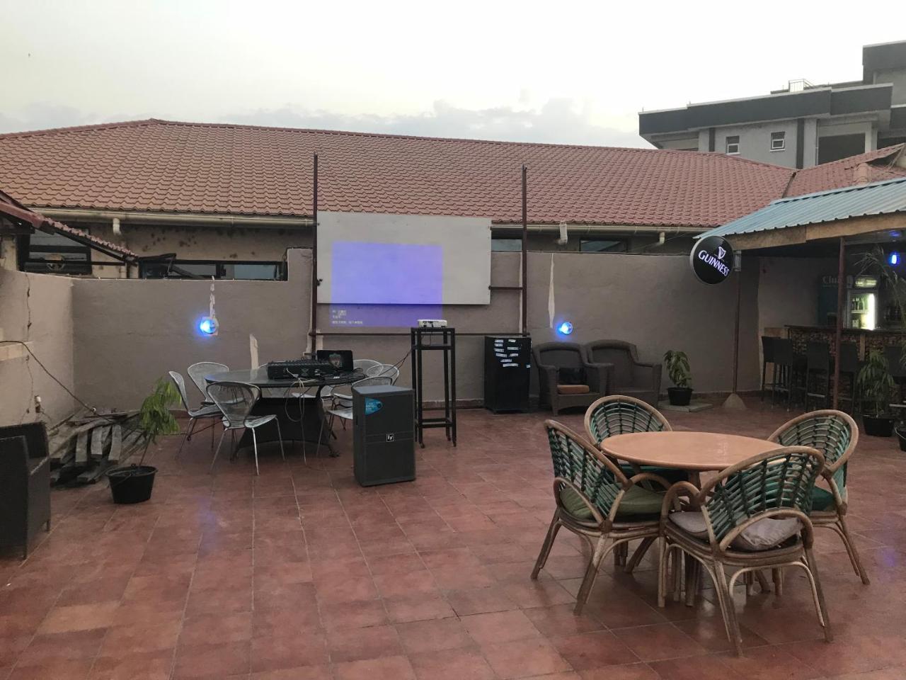 Airport Plaza Hotel Juba Eksteriør billede